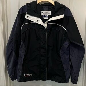 Women’s Columbia lightweight jacket. New without tags.